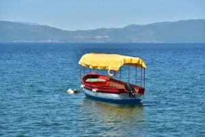 ВАЖНA ИНФОРМАЦИЈА ЗА СИТЕ СОПСТВЕНИЦИ НА ЧАМЦИ И СКУТЕРИ: Владата воведе нови ограничувања во езерата