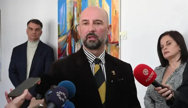 Савески одговори дали постапката за „Пулс“ би траела со години