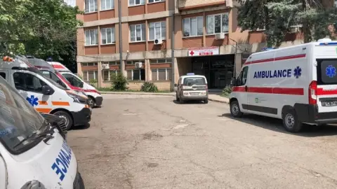 Малолетник со мотор удрил во 74 годишна жена, двајцата завршија во болница