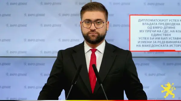 „Дипломатскиот успех на Владата предводена од ВМРО-ДПМНЕ му пречи на СДС, на кои единствен успех би им бил уставни измени за редефинирање на македонската историја“, вели Манасиевски