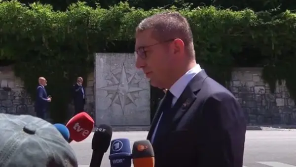 МИЦКОСКИ СО МЕРЦ: Нашата цел е да испорачаме реформи, но и да го сочуваме националното достоинство на патот во ЕУ