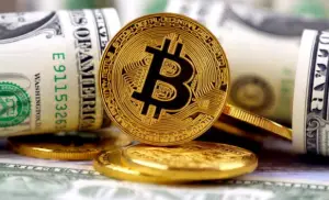 Биткоинот падна на 62.000 долари