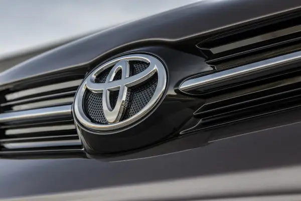 Toyota повеќе не е највредната компанија во Јапонија!