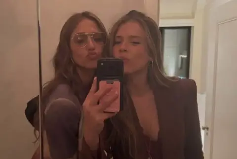 Џесика Алба ѝ посвети емотивна честитка на ќерката Онор за нејзиниот 18-ти роденден