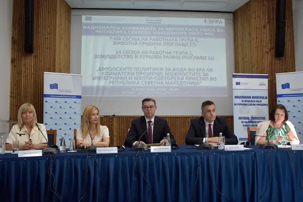 Водата мора одржливо да се управува за да се заштити од климатските промени