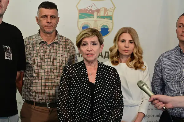 „Орце Георгиевски го гази Деловникот и ја замолчува опозицијата, наместо дебата – монолог во Советот“, вели Цаневска Арсовска