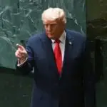 Биби, подобро внимавај, инаку многу брзо ќе останеш сам: Трамп го предупредил Нетанјаху дека Израел може да остане без американска поддршка
