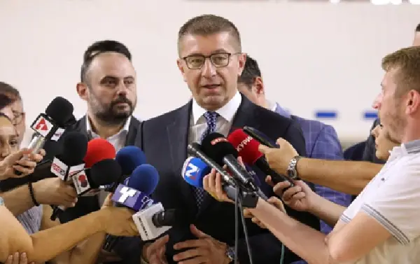 Ова не се нови барања од Бугарија, тврди Мицкоски, некој има потреба да манипулира затоа што потпишал капитулација!