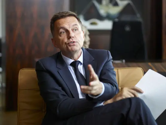 ЕЦБ може да ги зголеми каматните стапки порано поради војната во Иран