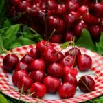 Време е за цреши – сојузници на здраво срце и добар сон