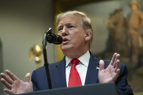 Трамп: САД повторно ќе го нападнат Иран, ќе го заземат островот Харг