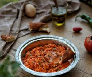 Три рецепти за летна манџа, омиленото јадење во топлите денови