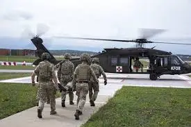 НАТО го намалува бројот на војници во мисијата КФОР во Косово