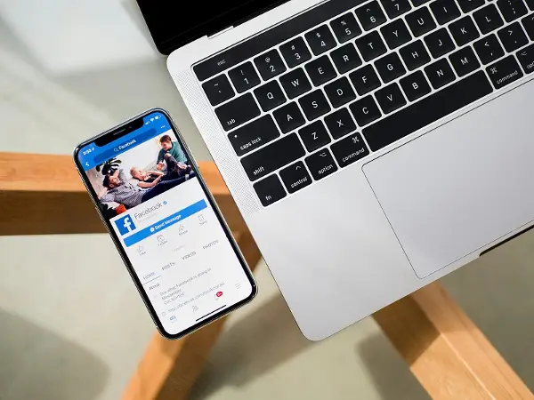 Падна „Facebook“ заедно со „Messenger“