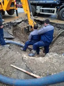 Без вода Кеј „Димитар Влахов“ и булеварот „Крсте Мисирков“