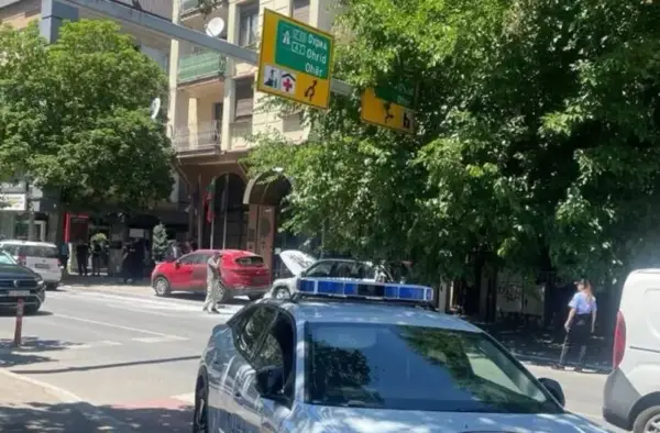 Владата со осуда за опожарувањето возила пред бугарската амбасада