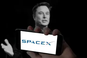 SpaceX на Маск го престигна Amazon на Безос неколку дена по излегувањето на берзата