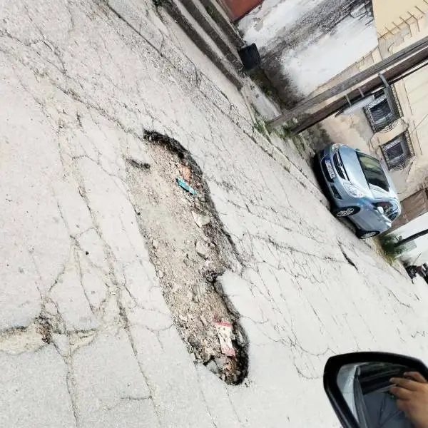 Наскоро ќе започне реконструкцијата на улицата „Дебарска“ во Битола - жителите се жалат на ископаниот асфалт