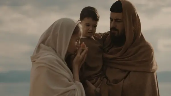 „Mama/Abba“ – новото ремек-дело на Тајзи посветено на семејството, верата и вистинските вредности (ВИДЕО)