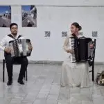 Кога два мева дишат како едно срце