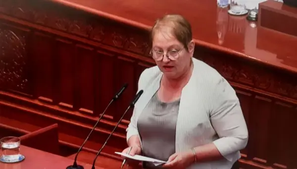Јаневска: Владата започнува со оптимизација на училишната мрежа, нема отпуштање наставници