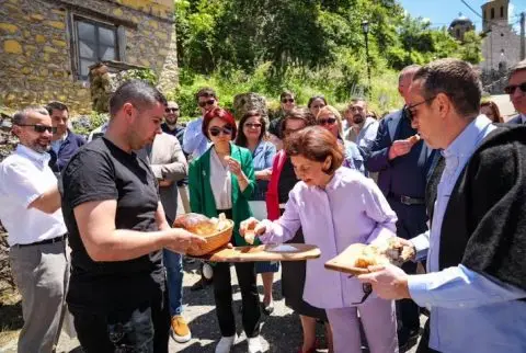 Сиљановска-Давкова на промоција на иницијативата за обновување и одржлив развој на Галичник