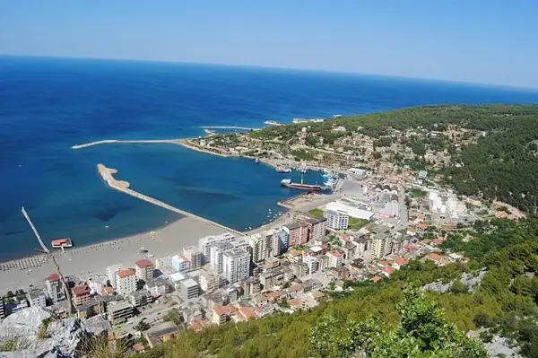 ДВЕ ДЕВОЈЧИЊА СЕ УДАВИЈА НА ПЛАЖА ВО АЛБАНИЈА Трагедијата се случила во близина на градот Леже