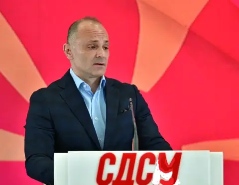 ВМРО-ДПМНЕ: Филипче чека странска рака да го направи премиер, не македонскиот народ