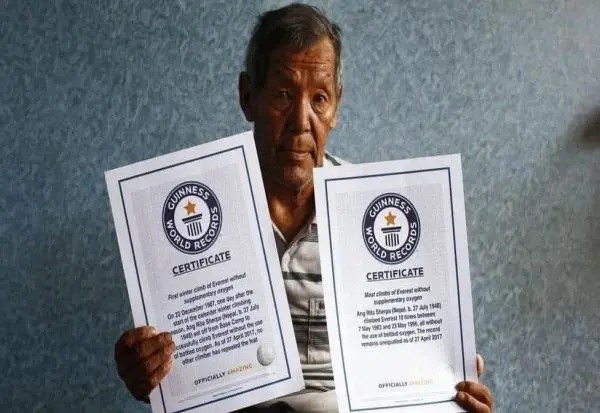 Шерпасот кој 10 пати се искачи во Зоната на смртта на Монт Еверест без боци со кислород: На „Кембриџ“ докажаа зошто е медицински феномен