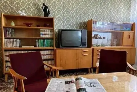 Помеѓу солидарноста и привилегиите: Како навистина се делеа становите во Југославија?