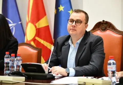 Пренџов: Нема одземање на стекнатите права, гарантирани се статусот, платите и правата на судските службеници