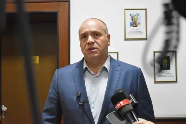 Димитриевски: Сите опции се отворени во реконструкцијата на Владата, утре конечна средба (ВИДЕО)