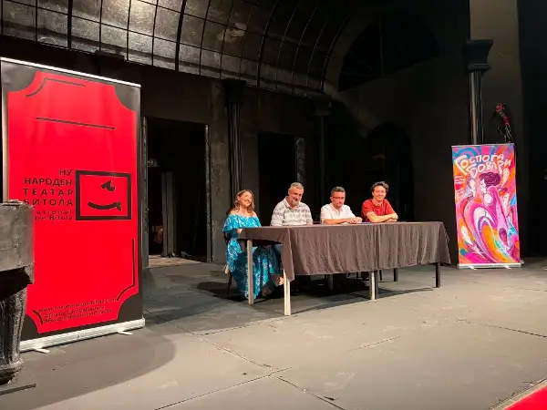 Премиера на претставата „Госпоѓа Бовари“, според романот на Гистав Флобер, во режија на Дејан Пројковски на утре во Битолски театар