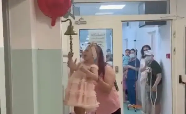 📽️ РАДОСНА ВЕСТ ОД КЛИНИКАТА ЗА ДЕТСКИ БОЛЕСТИ Малата Ана избори една од најтешките битки