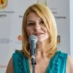 Николина Андова Шопова за збирката „Во куќата“ е добитничка на „Браќа Миладиновци“ за 2026