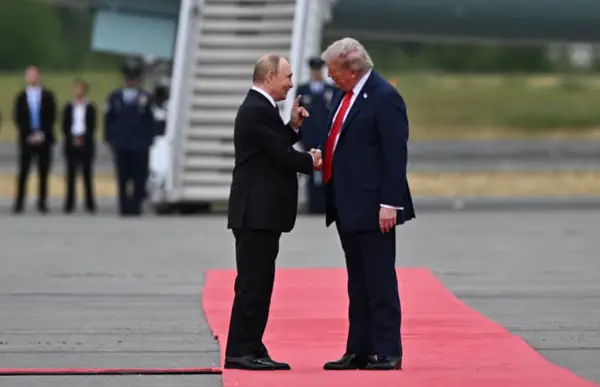 Аксиос: Трамп е фрустриран од Путин. Можеби ќе се откаже од договорот од Анкориџ