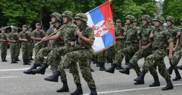 Србија од март 2027 го враќа задолжителниот воен рок од 75 дена