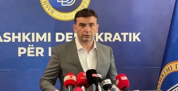 Османи: Европскиот глас на Албанците во Владата е сведен на едно големо ништо, а тоа ништо се вика Влен