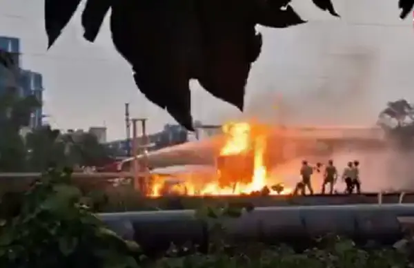 Голем пожар во петрохемиска фабрика во Индија: Најмалку 20 повредени (ВИДЕО)