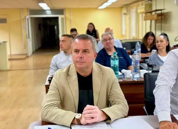 Герасимовски изрази разочараност по гласањето за вработувања во училиштата во Општина Центар