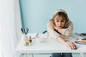 Како да ја спречите намалената продуктивност на работа за време на екстремна топлина?