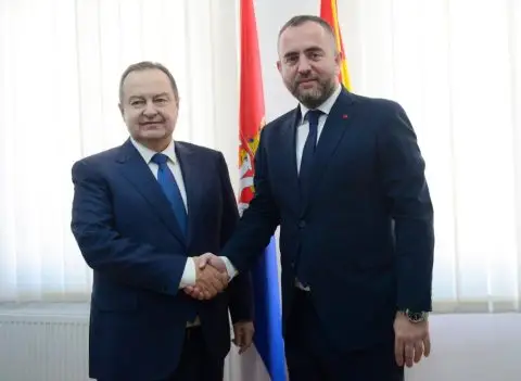 Тошковски и Дачиќ утре на Табановце ќе ја промовираат кампањата „Вози одморен“