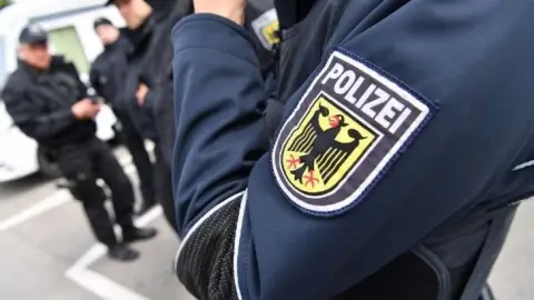 Извештај: Во Германија зголемен бројот на кривични дела со екстремистичка заднина