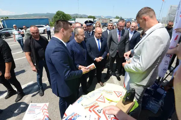Тошковски и Дачиќ од Табановце ја започнаа заедничката кампања „Вози одморен“