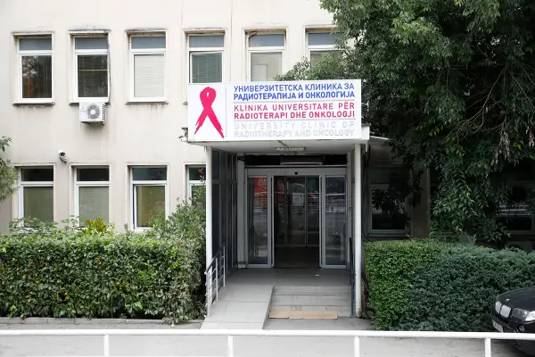 Универзитетска клиника за радиотерапија и онкологија: Безбедноста на пациентите не е загрозена, а состојбата е целосно под контрола
