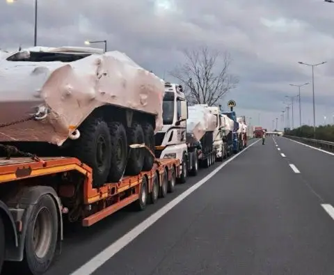 В понеделник на Солунското пристаниште стигаат преостанатите „Страјкери“ од САД