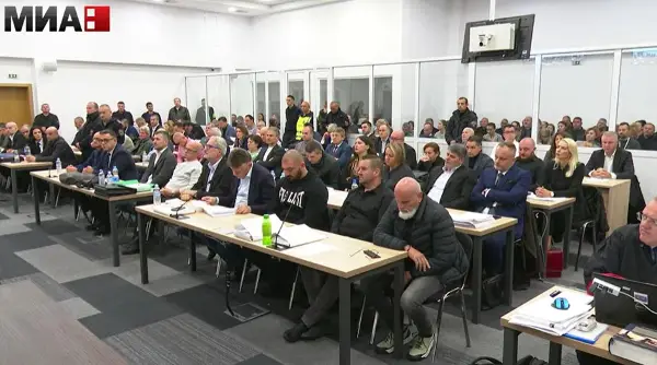 Судењето против деветтемина полициски службеници за пожарот во Кочани продолжи со материјални докази, одложено сослушувањето сведоци