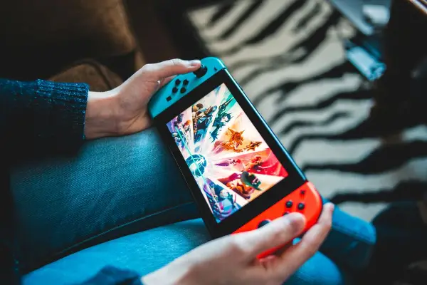 Nintendo Switch 2 добива подобар LCD екран благодарение на Sharp