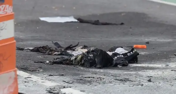 (Видео) Хорор во Њујорк: Маж се самозапали во знак на протест за Тибет пред седиштето на ОН