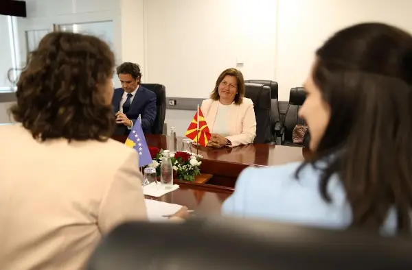 Божиновска и Ризваноли договорија посилна соработка меѓу Македонија и Косово